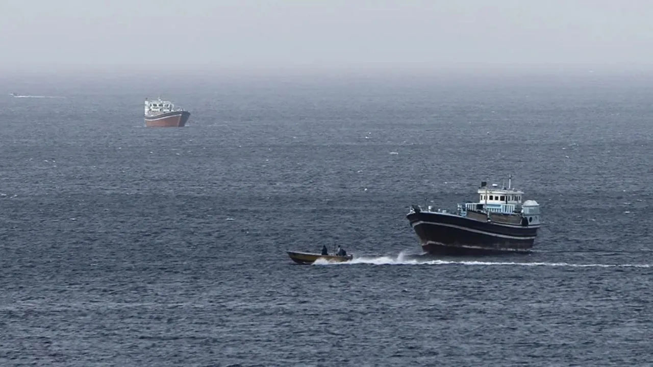 Estados Unidos dice haber bloqueado 42 buques iraníes en el estrecho de Ormuz