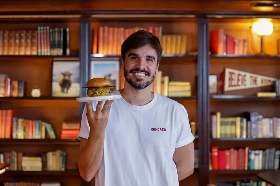 Hundred Burgers de Valencia gana por tercer año consecutivo el premio a la mejor hamburguesería del mundo