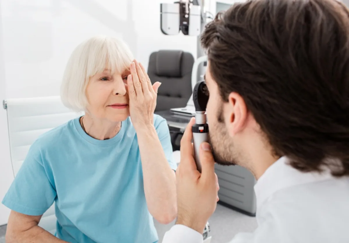 Las cataratas se tratan con cirugía simple y recuperación rápida