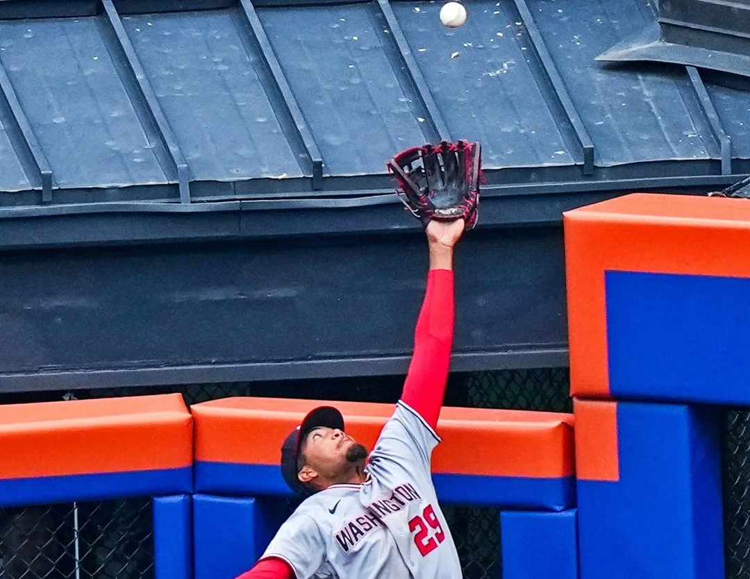 Nacionales vence a los Mets 5-4 con jonrón de Abrams en el octavo