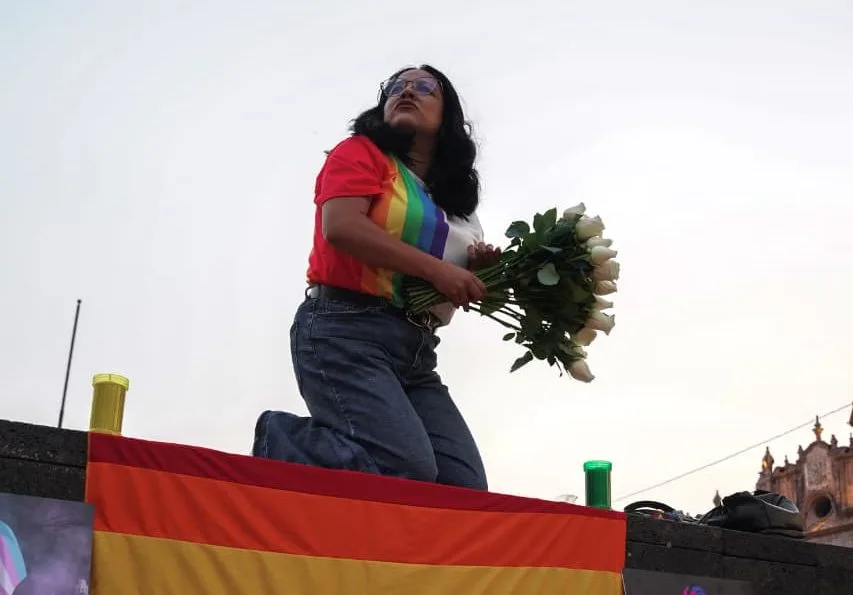 Activistas conmemoran en Morelia el Día contra la LGTBfobia con un memorial