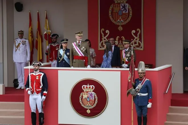 Acto central del Día de las Fuerzas Armadas congrega gran público en Vigo