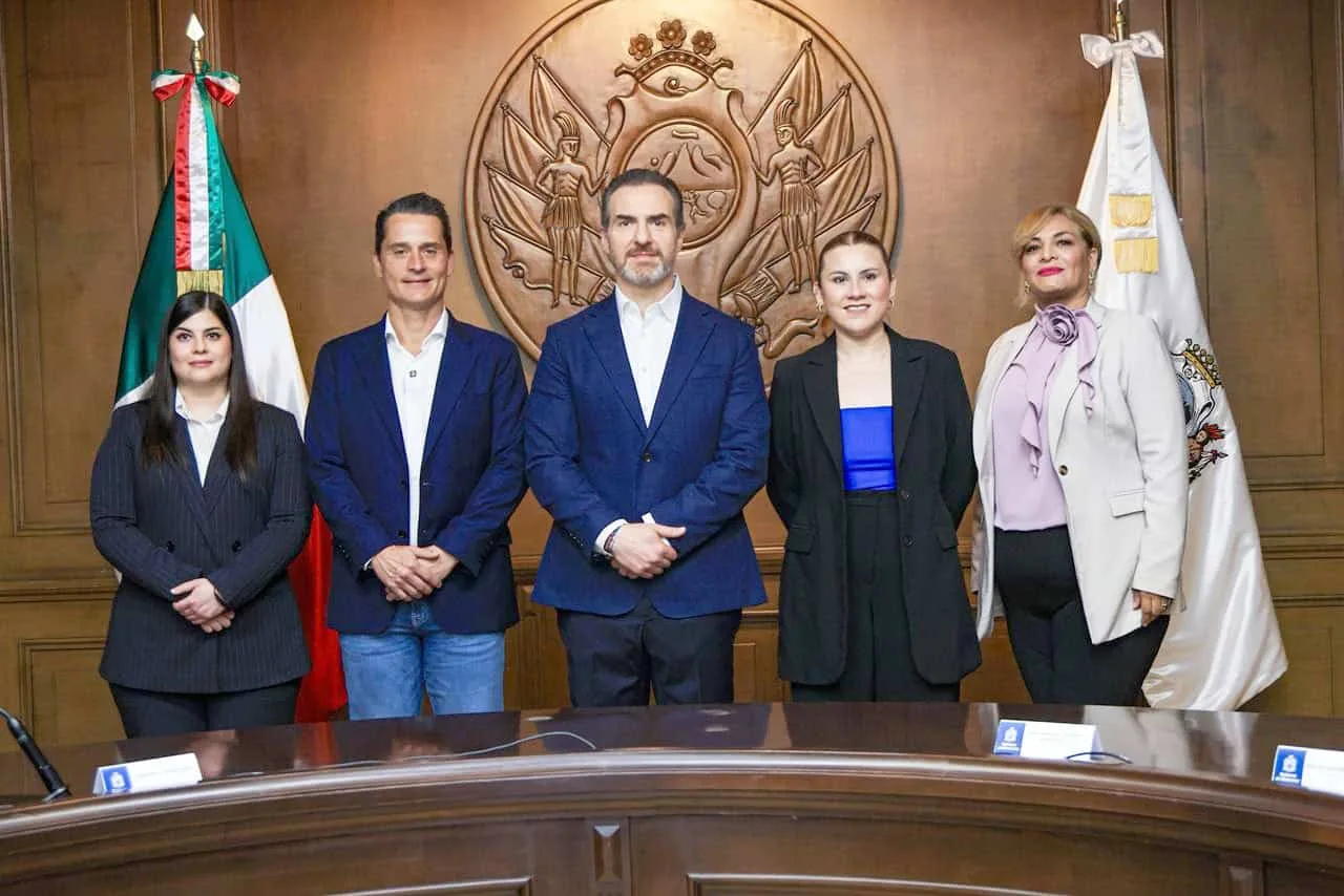 Adrián de la Garza anuncia cambios en su gabinete para fortalecer respuesta municipal