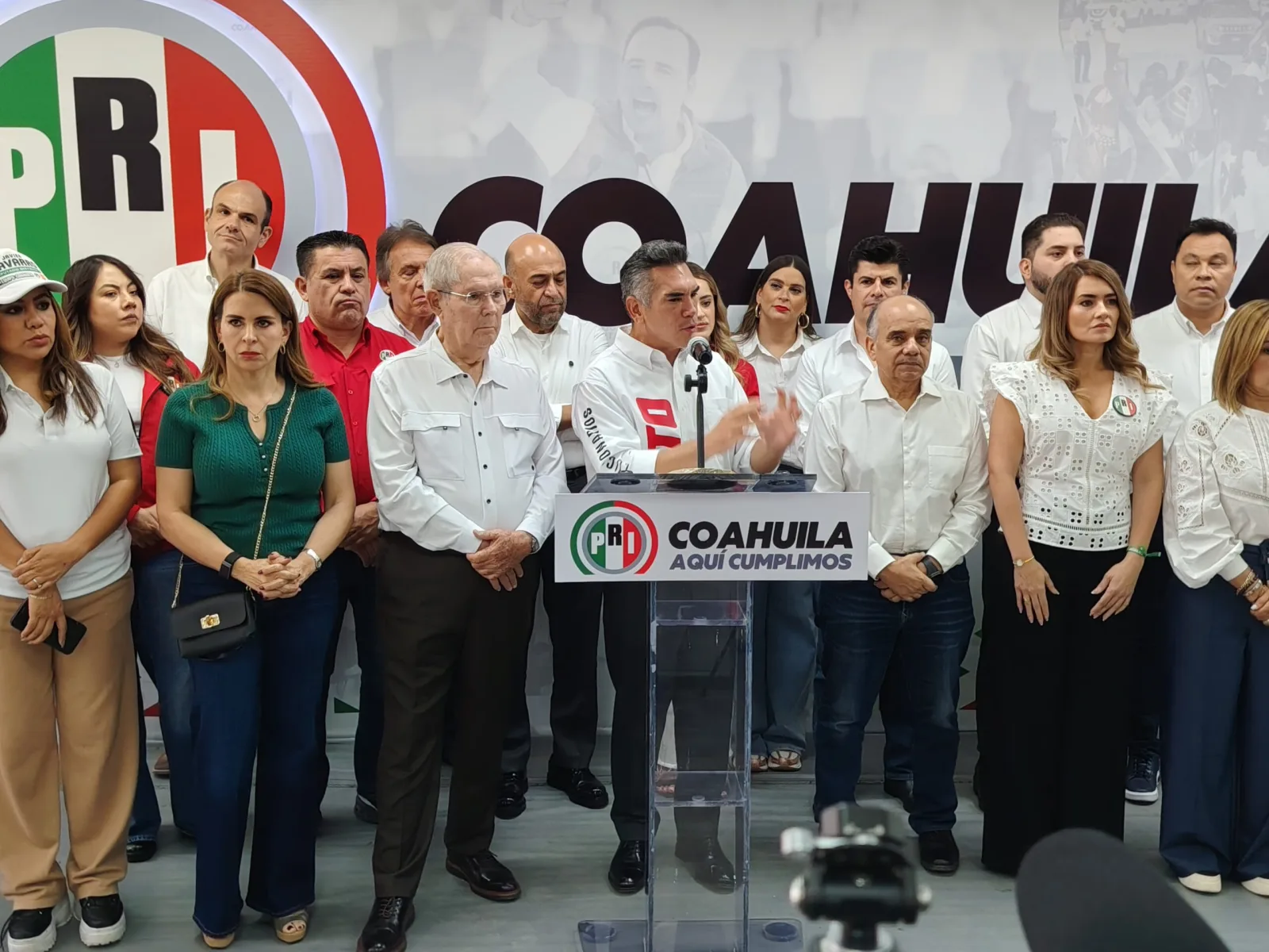 Alejandro Moreno advierte que Morena no ingresará a Coahuila y destaca logros del PRI