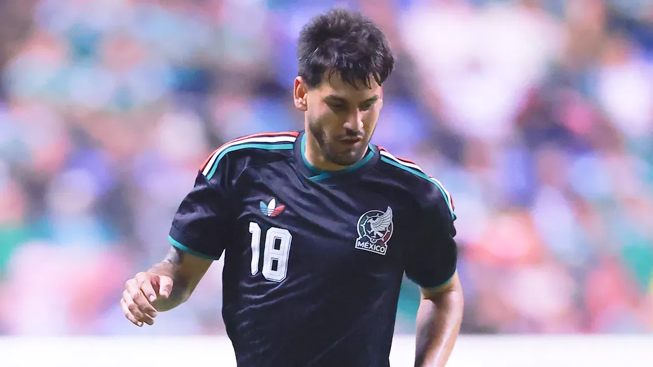 Alejandro Gómez podría ser la sorpresa en la defensa de México para el Mundial 2026