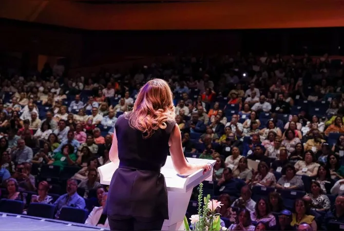Baja California destina más de 88 mil millones de pesos a educación básica en últimos años