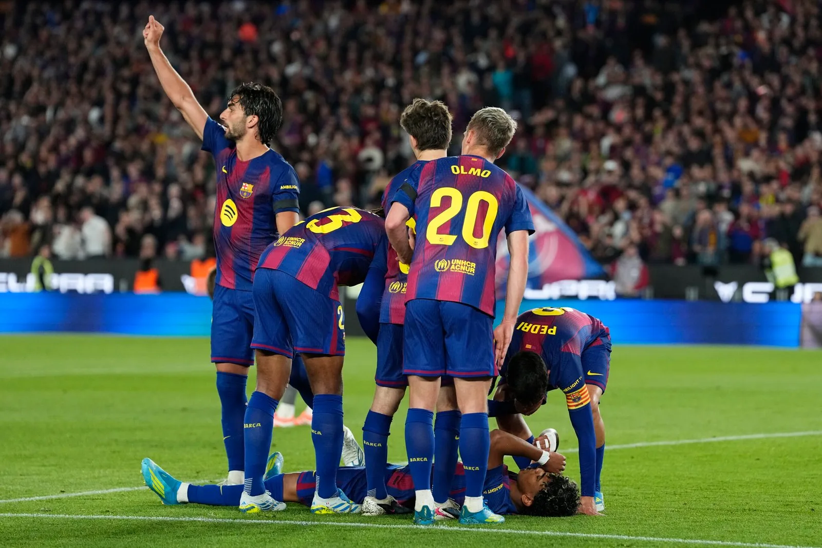 Barcelona viaja a Pamplona buscando acercarse al título de LaLiga ante Osasuna