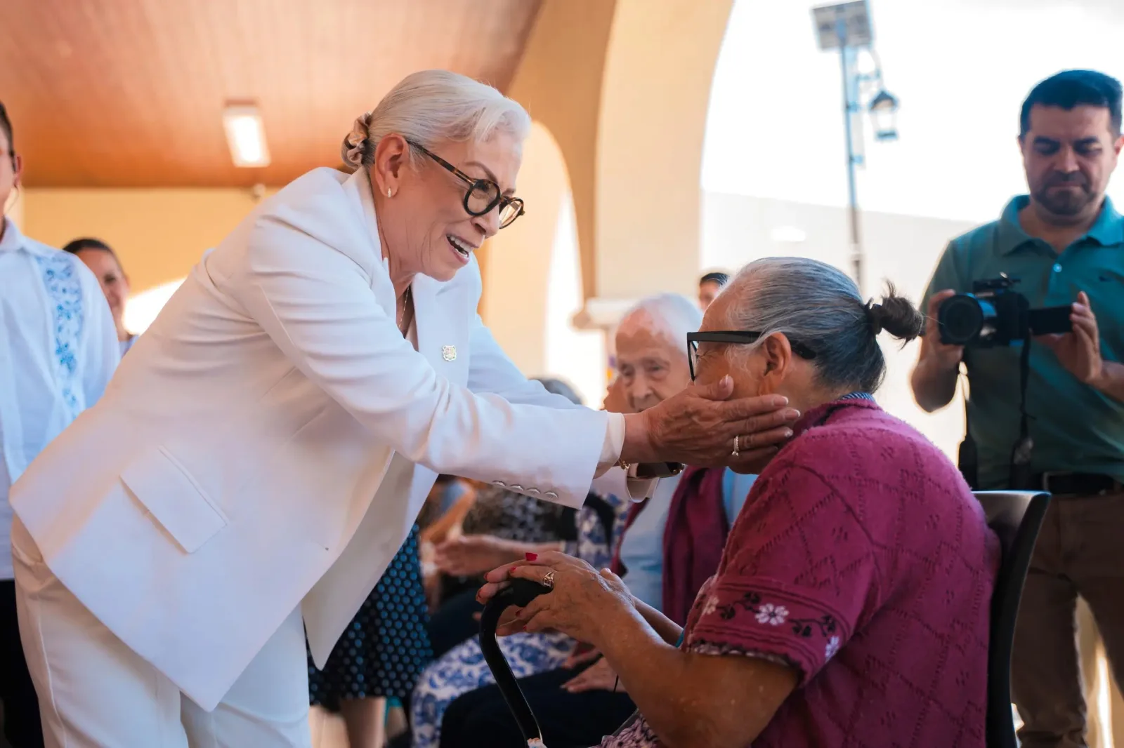 Beatriz Estrada encabeza encuesta para la alcaldía de Tepic