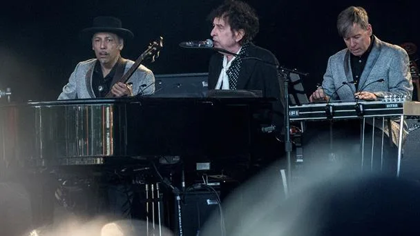 Bob Dylan continúa su legado con una gira que redefine sus clásicos a los 85 años