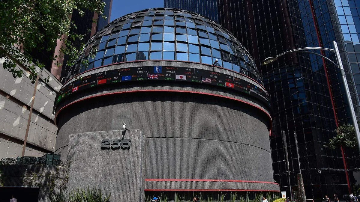 Bolsa Mexicana registra avance y supera las 70 mil unidades en última jornada