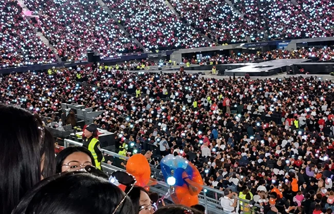 BTS llena el Foro GNP con más de 65,000 seguidores en su esperado regreso a México