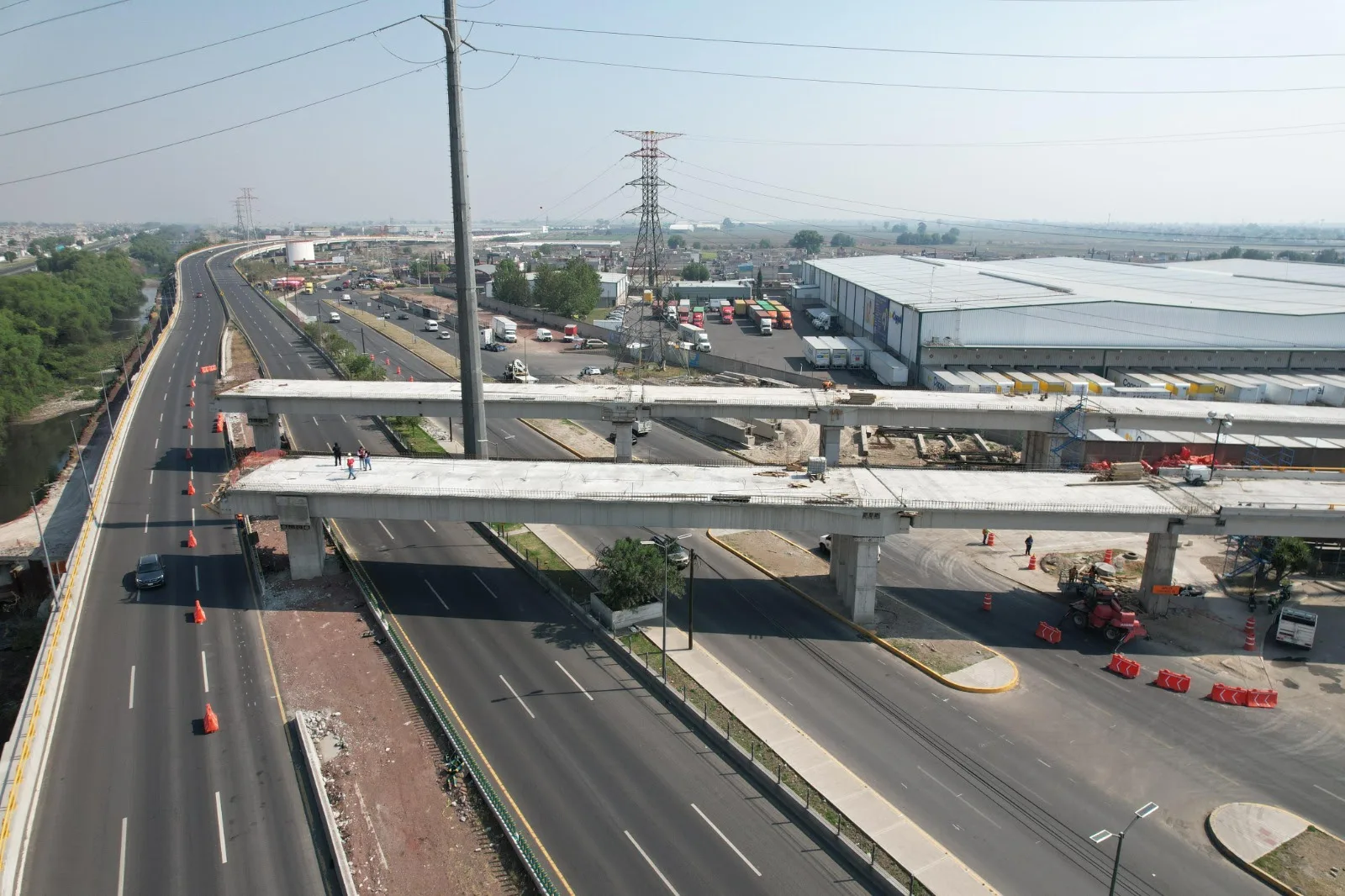 Cerrarán parcialmente de noche tramos del Circuito Exterior Mexiquense por construcción de puente