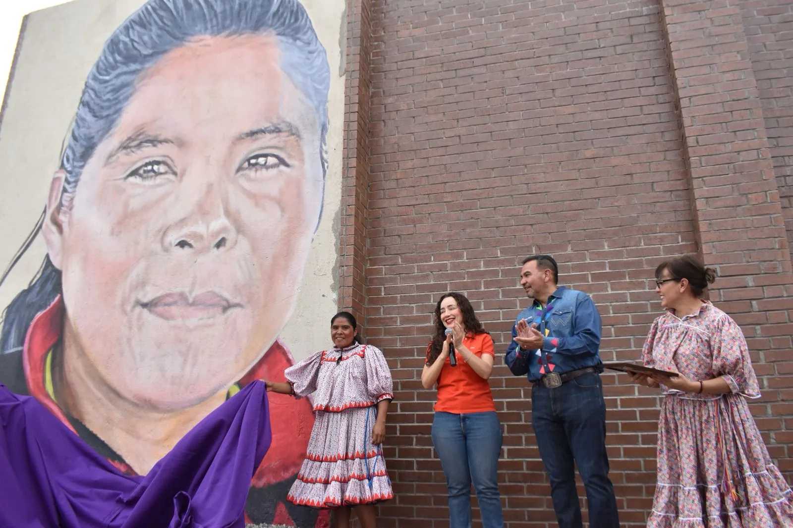 Ciudad Juárez rinde homenaje a Lorena Ramírez con un mural en el Centro Histórico