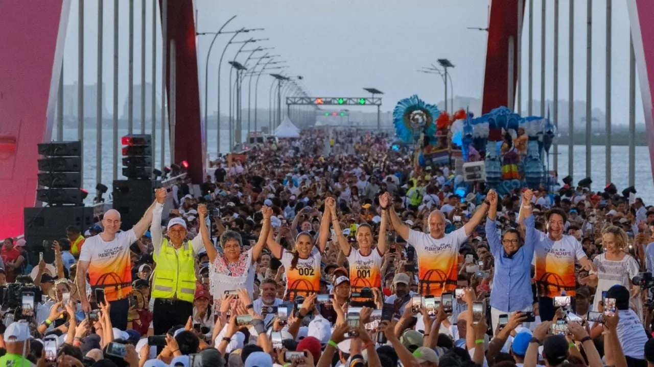 Claudia Sheinbaum inaugura el Puente Nichupté, el segundo más largo de Latinoamérica