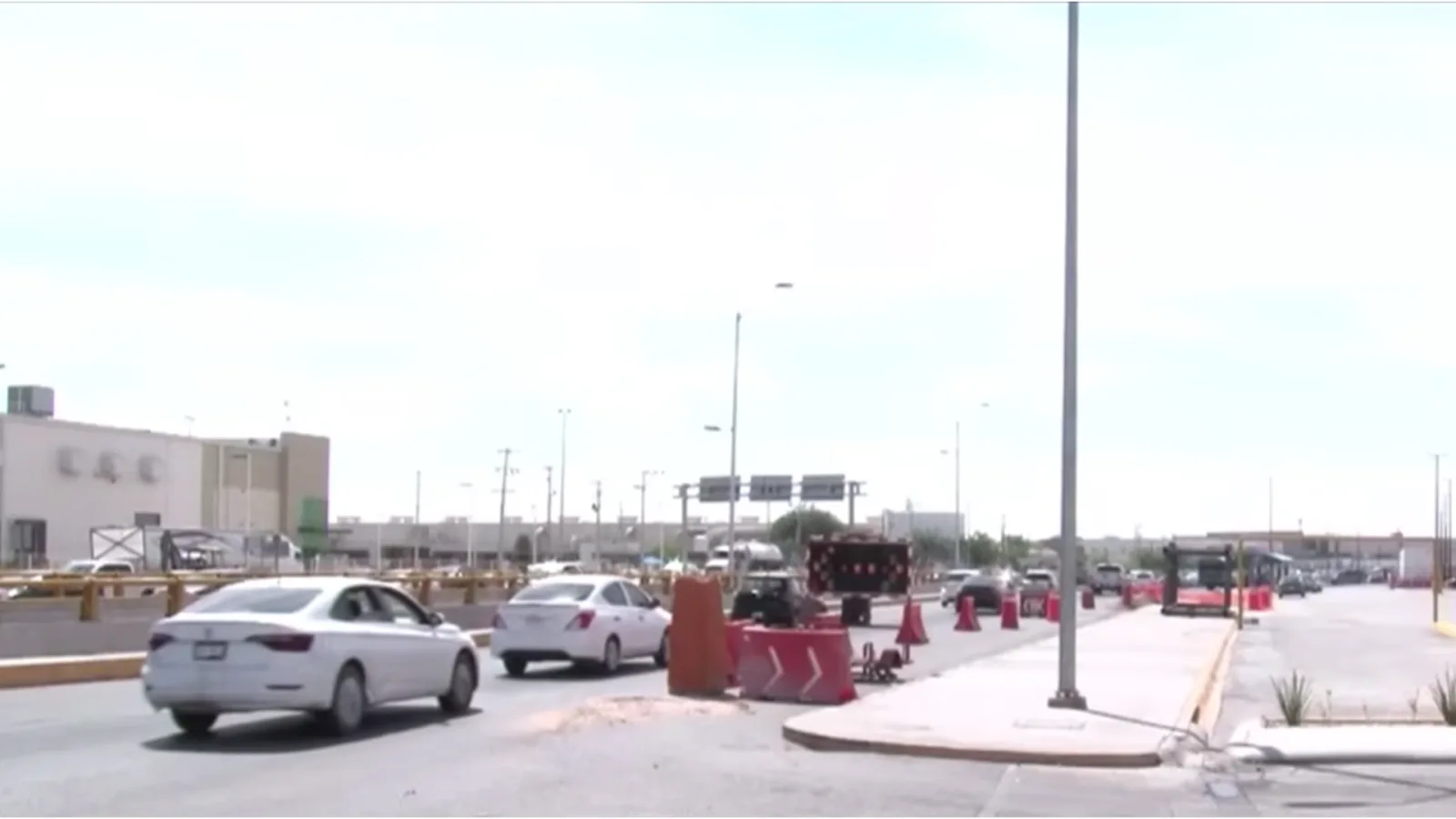 Comienza construcción de puente peatonal para mejorar seguridad vial en suroriente de Juárez