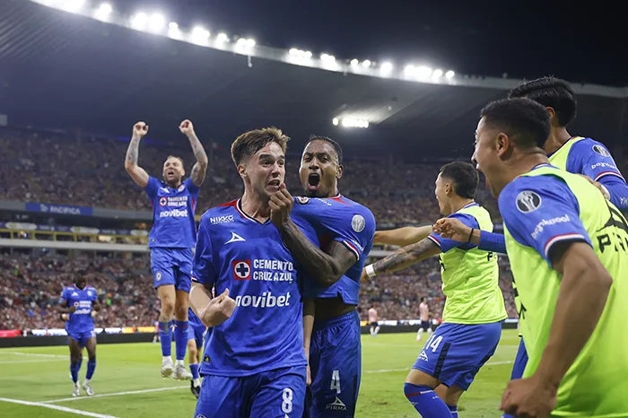 Cruz Azul avanza a la final del Clausura 2026 tras vencer a Chivas en el Akron