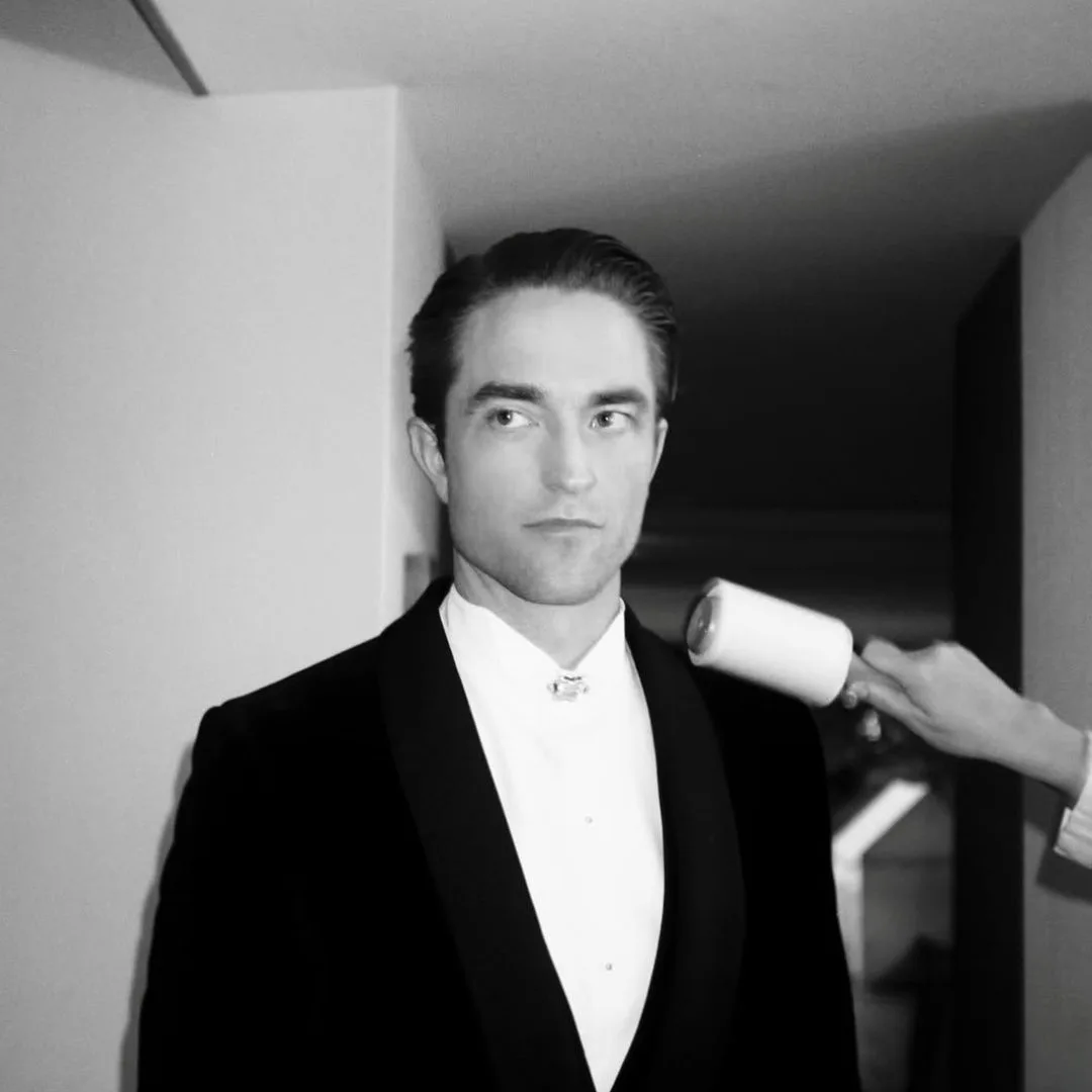 Curiosidades sorprendentes sobre Robert Pattinson más allá de Batman y Twilight