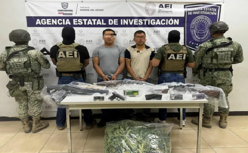 Detienen en Anapra a dos hombres con armas y marihuana tras cateo policial
