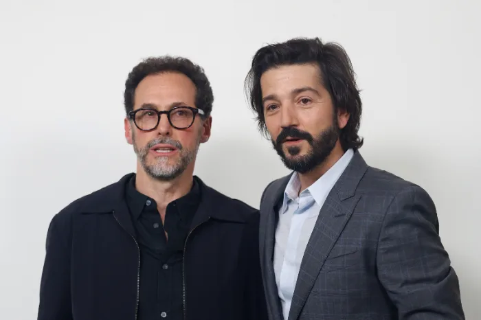 Diego Luna cuestiona a la FIFA por premiar a Trump en medio de polémicas por el Mundial 2026