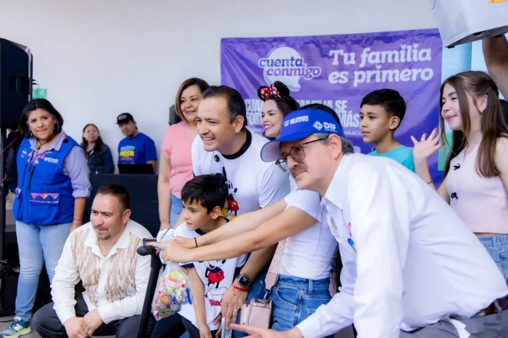 El alcalde Marco Bonilla celebra el Día de la Niñez con una fiesta comunitaria en Chihuahua