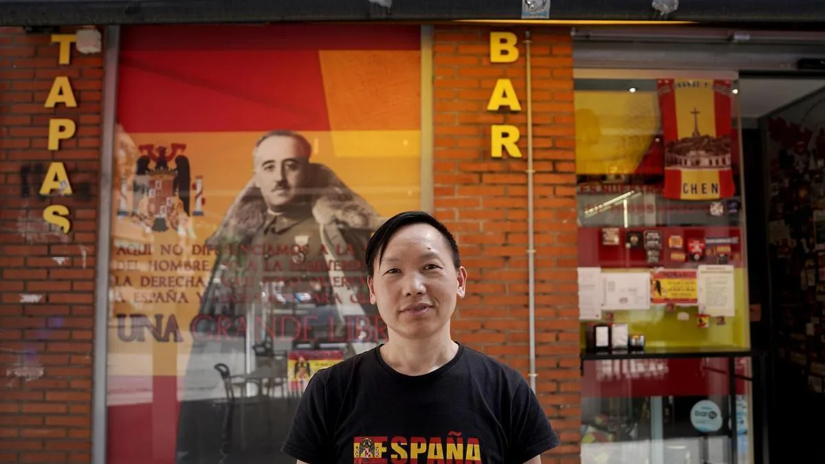 El bar en Madrid que rinde homenaje a Franco y atrae a clientes de toda España
