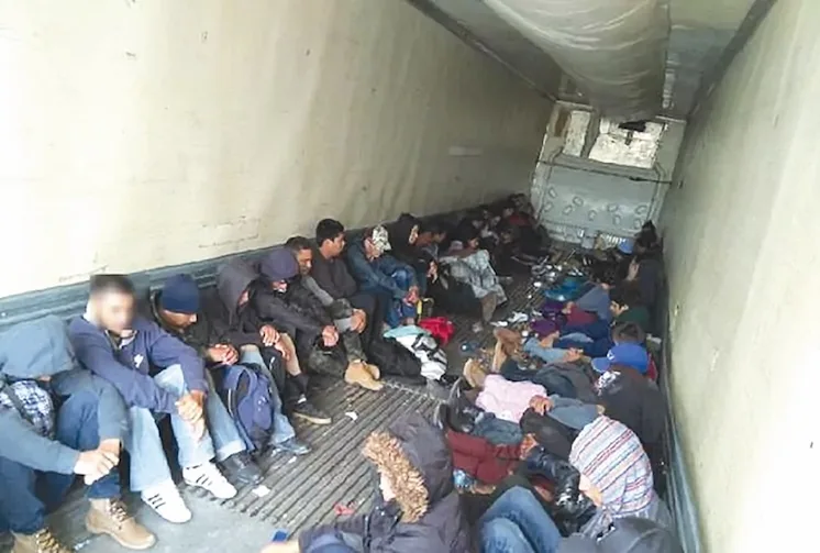 El costo creciente y riesgo del coyotaje ante la política migratoria en la sierra queretana
