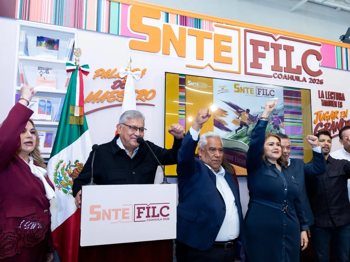 El SNTE congrega a más de 30 mil visitantes en la Feria del Libro de Coahuila