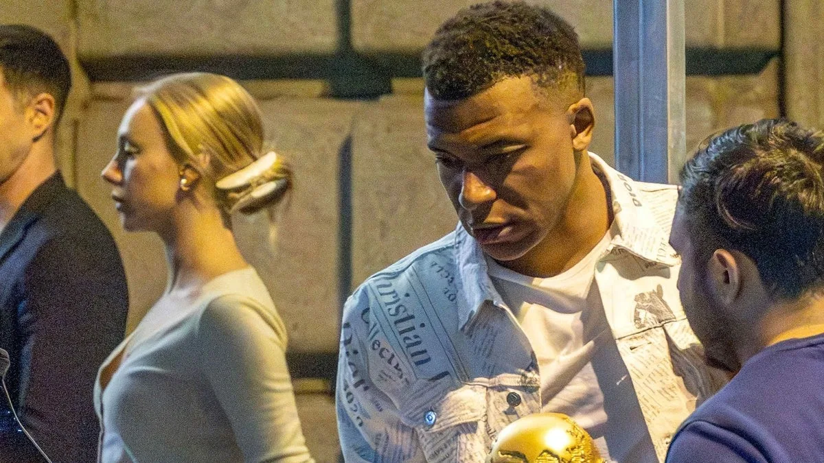 Ester Expósito y Kylian Mbappé consolidan su romance con una cita en Madrid