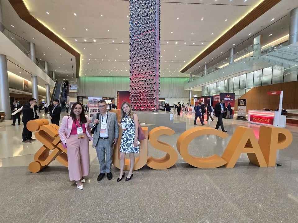 Estudiante de Anáhuac Puebla presenta estudio sobre nódulos tiroideos en congreso internacional