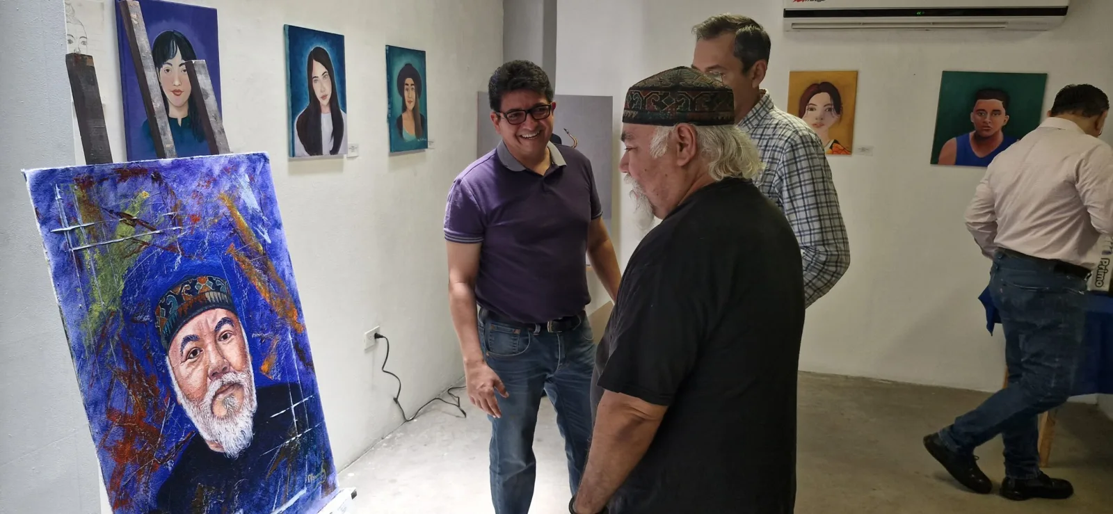 Exponen obras del taller “El rostro en pintura” en la Galería Frida Kahlo