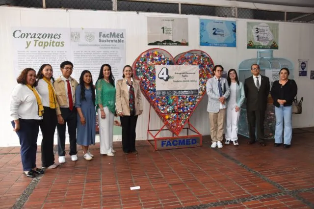 Facultad de Medicina UNAM impulsa sostenibilidad y apoyo social con entrega de tapitas a AMANC