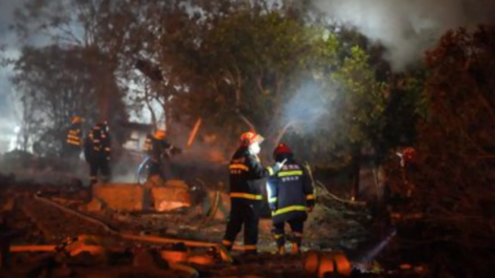 Fatal explosión en fábrica de fuegos artificiales en China deja 37 muertos y varios heridos