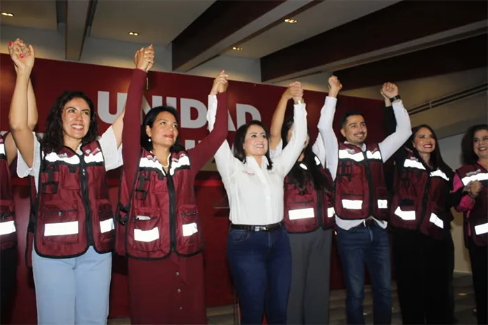 Gladyz Butanda inicia recorrido por Michoacán para aspirar a la candidatura de Morena en 2027