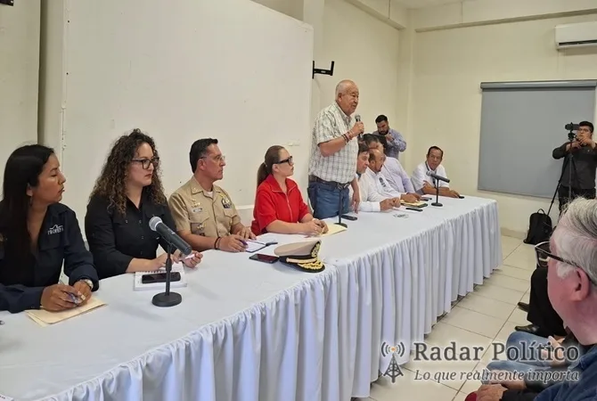 Gobernador de Baja California Sur respalda a Loreto frente a decreto federal sobre puertos