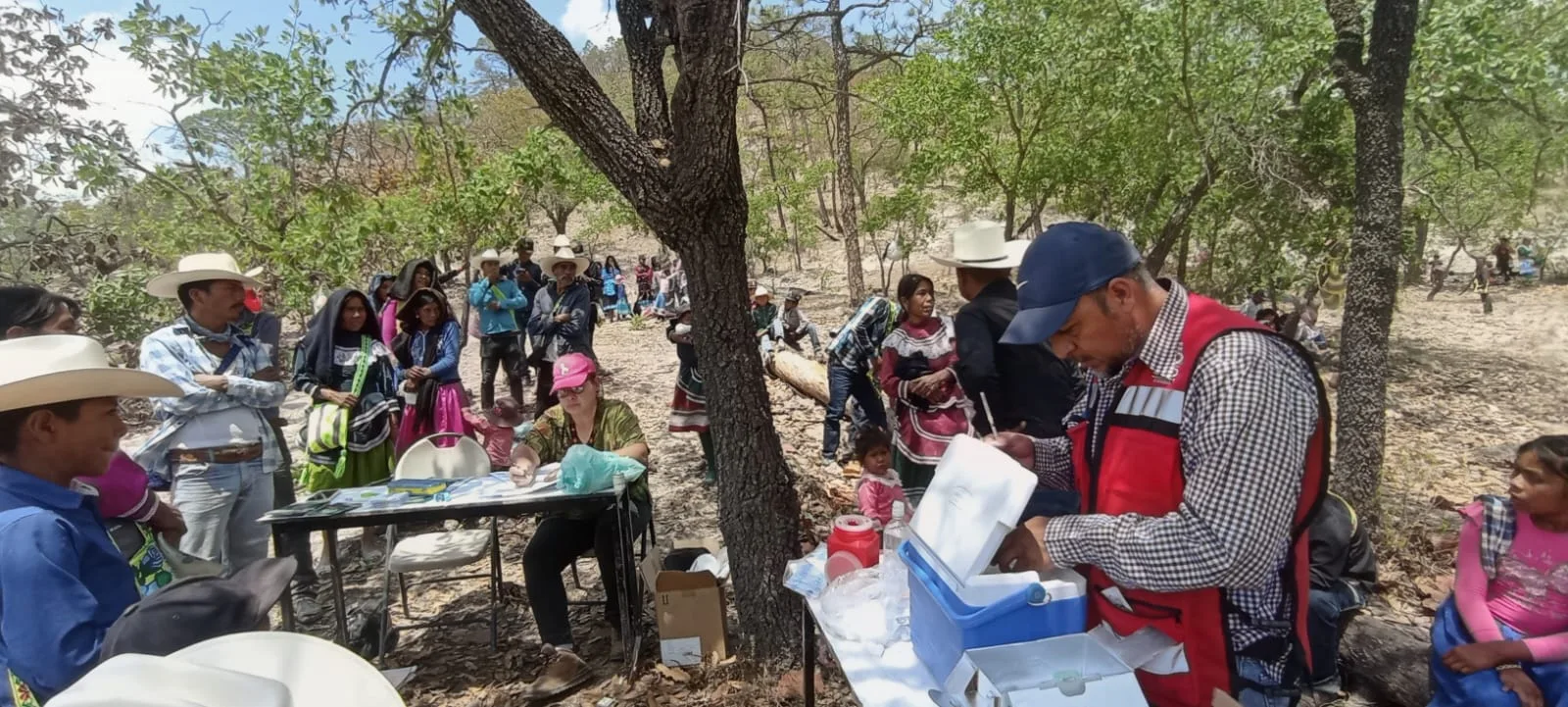 Gobierno de Durango refuerza acciones para controlar brote de sarampión en Mezquital