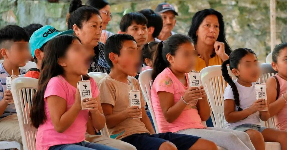 Grupo RICA Coca-Cola y Fundación Misión de Doña Margarita entregan más de 12 mil leches para niñas y niños en Hidalgo y Morelos