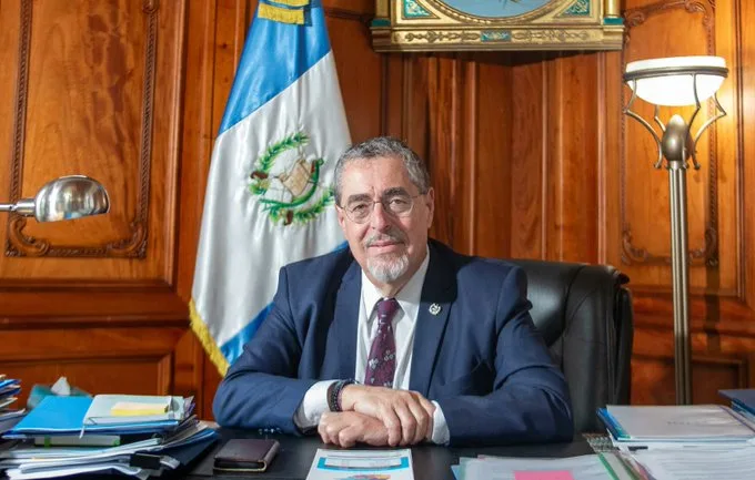 Guatemala autoriza operaciones militares conjuntas con Estados Unidos en su frontera norte