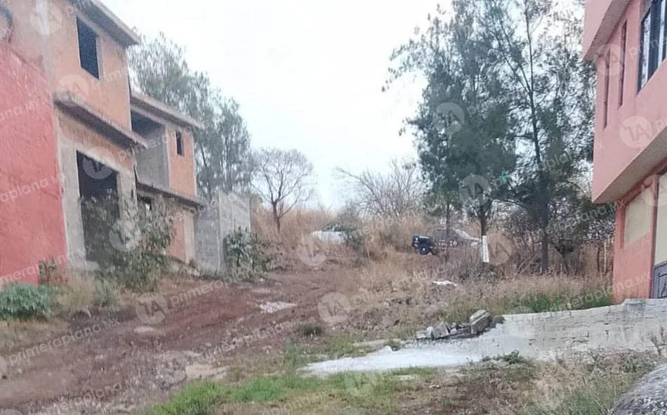Hombre de aproximadamente 25 años es encontrado muerto en brecha de Morelia