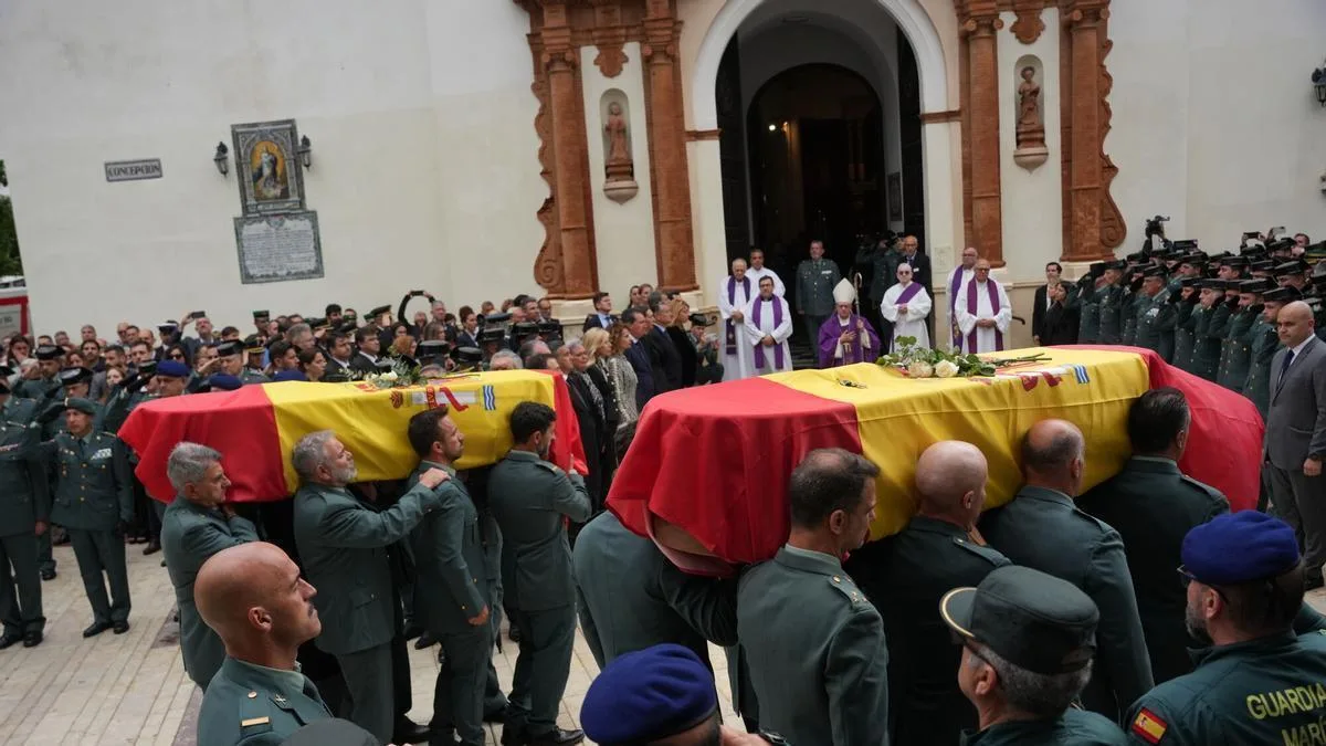 Huelva despide a dos guardias civiles fallecidos en persecución de narcolancha