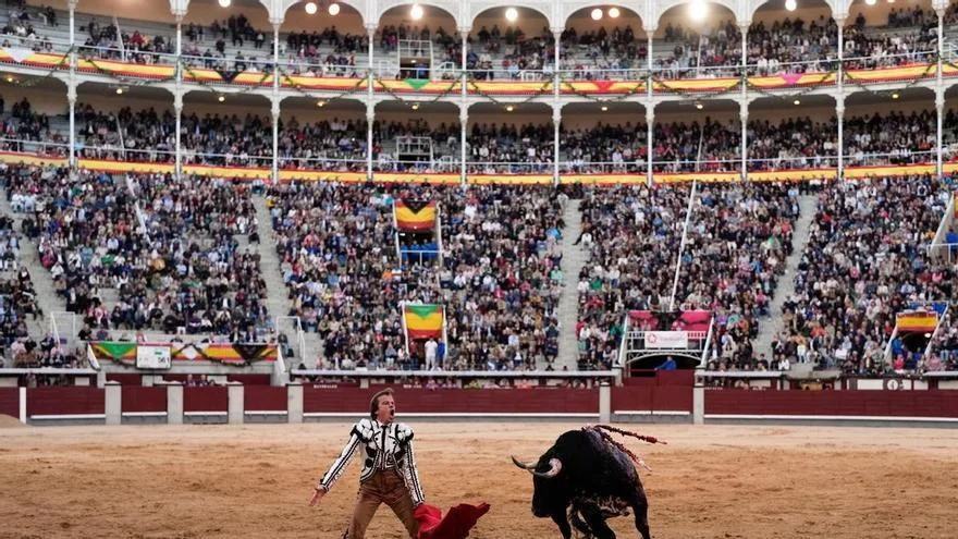 Javier Cortés se deja un triunfo merecido en la Goyesca de Madrid por errores con la espada