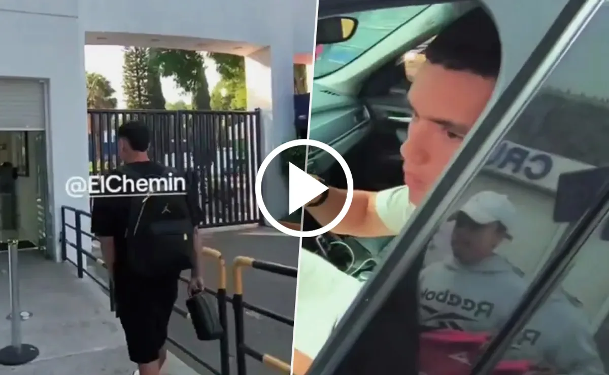 Jaziel Mendoza llega caminando a La Noria mientras el resto de Cruz Azul lo hace en auto