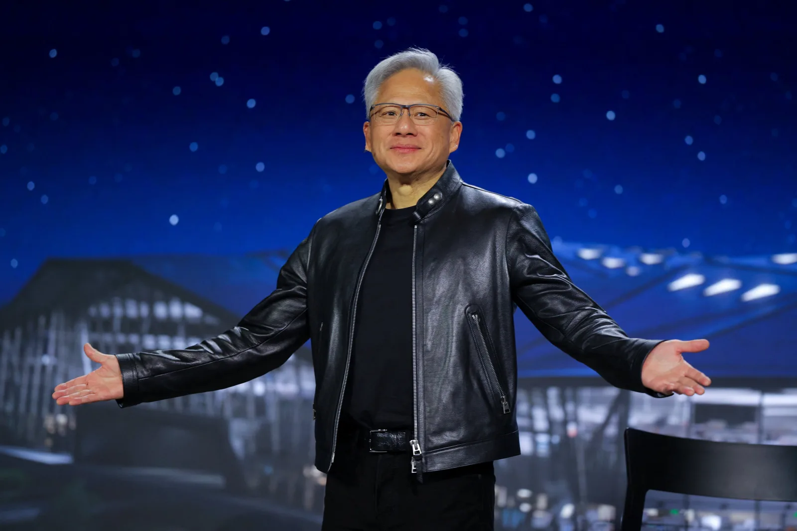 Jensen Huang anticipa que los agentes de IA intensificarán la carga laboral con microgestión continua