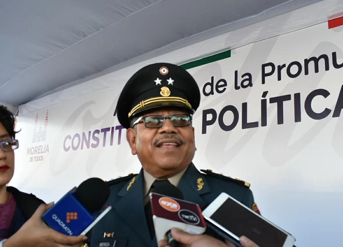 La entrega voluntaria de dos funcionarios desmonta la defensa oficial en el caso Sinaloa