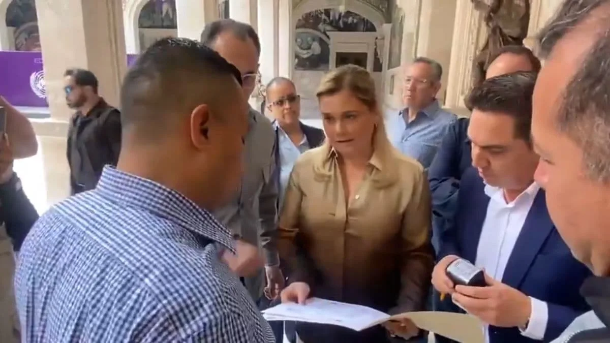 La FGR cita a la gobernadora de Chihuahua por operativo de agentes extranjeros en el estado
