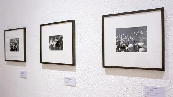 La historia de Alemania se revela en fotografías en el Ex Convento del Carmen