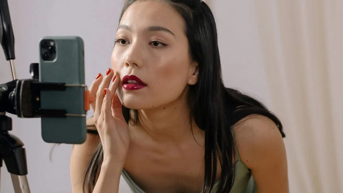 La nueva tendencia que privilegia la autenticidad sobre la perfección en influencers