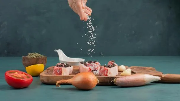 La sal de mesa no es el enemigo: redefine su papel en la salud cardiovascular
