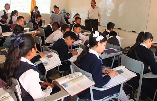 La SCJN valida eliminar el requisito del 80% de asistencia para aprobar el ciclo escolar
