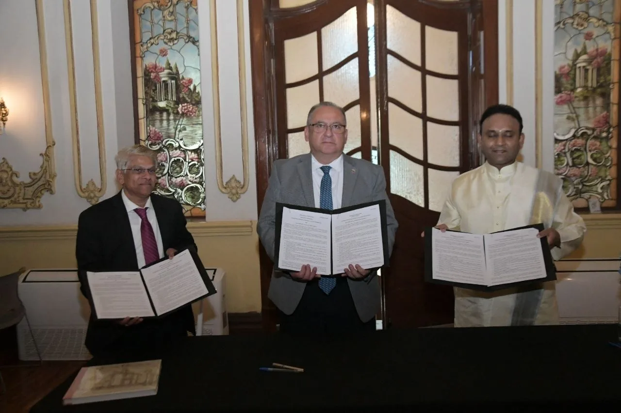 La UACH fortalece su internacionalización tras alianza con universidad humanitaria de India