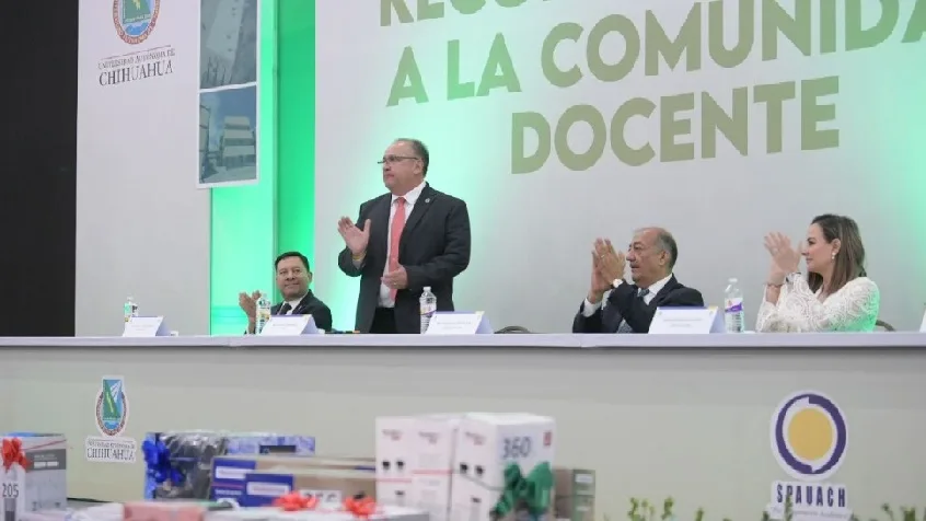 La UACH rinde homenaje a su personal docente por su compromiso y trayectoria